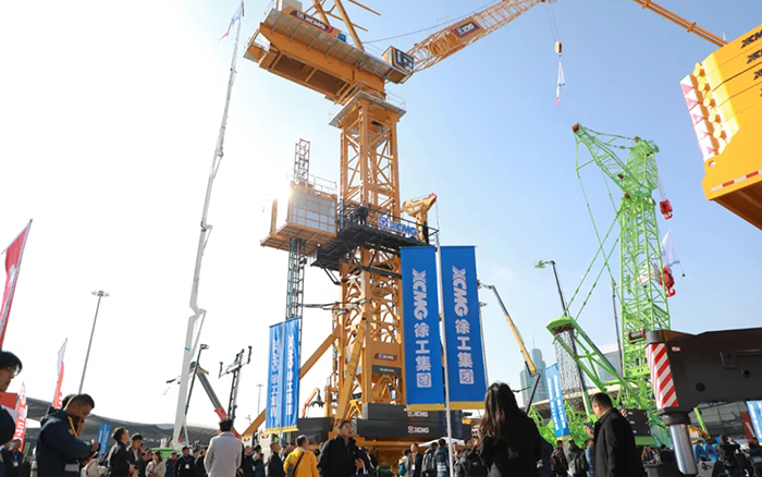 bauma CHINA 2024丨尊龙凯时塔式起重机、智能施工升降机火热亮相